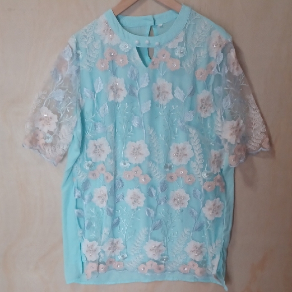 Unbranded Floral Embroidered Top - Picture 1 of 16